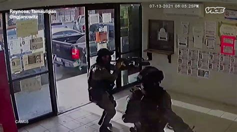 Exclusive: Video Shows Alleged Mexican Special Forces Busting。